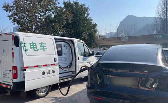 陵城区汽车搭电